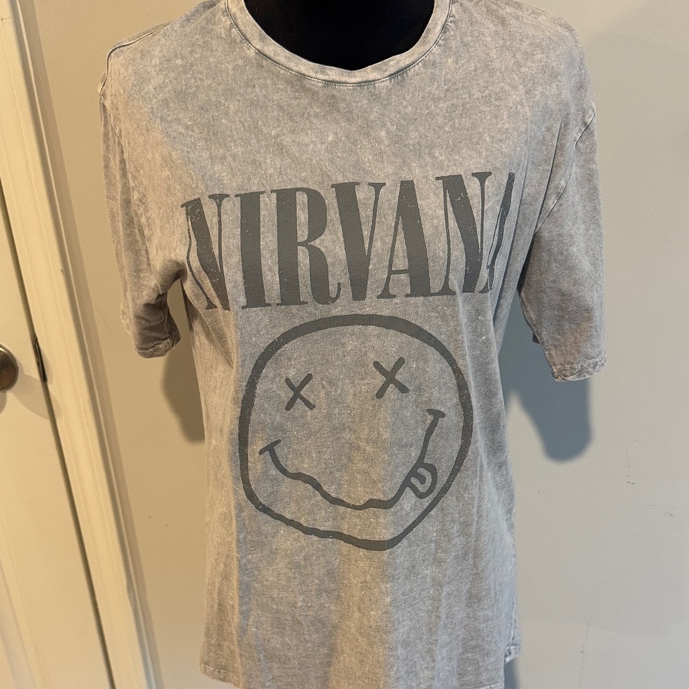 Stradivarius Gray Graphic Tee